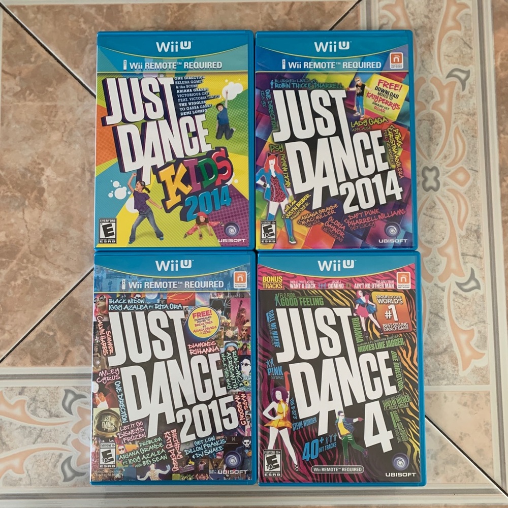 WiiU JUST DANCE bundle | includes 4 games